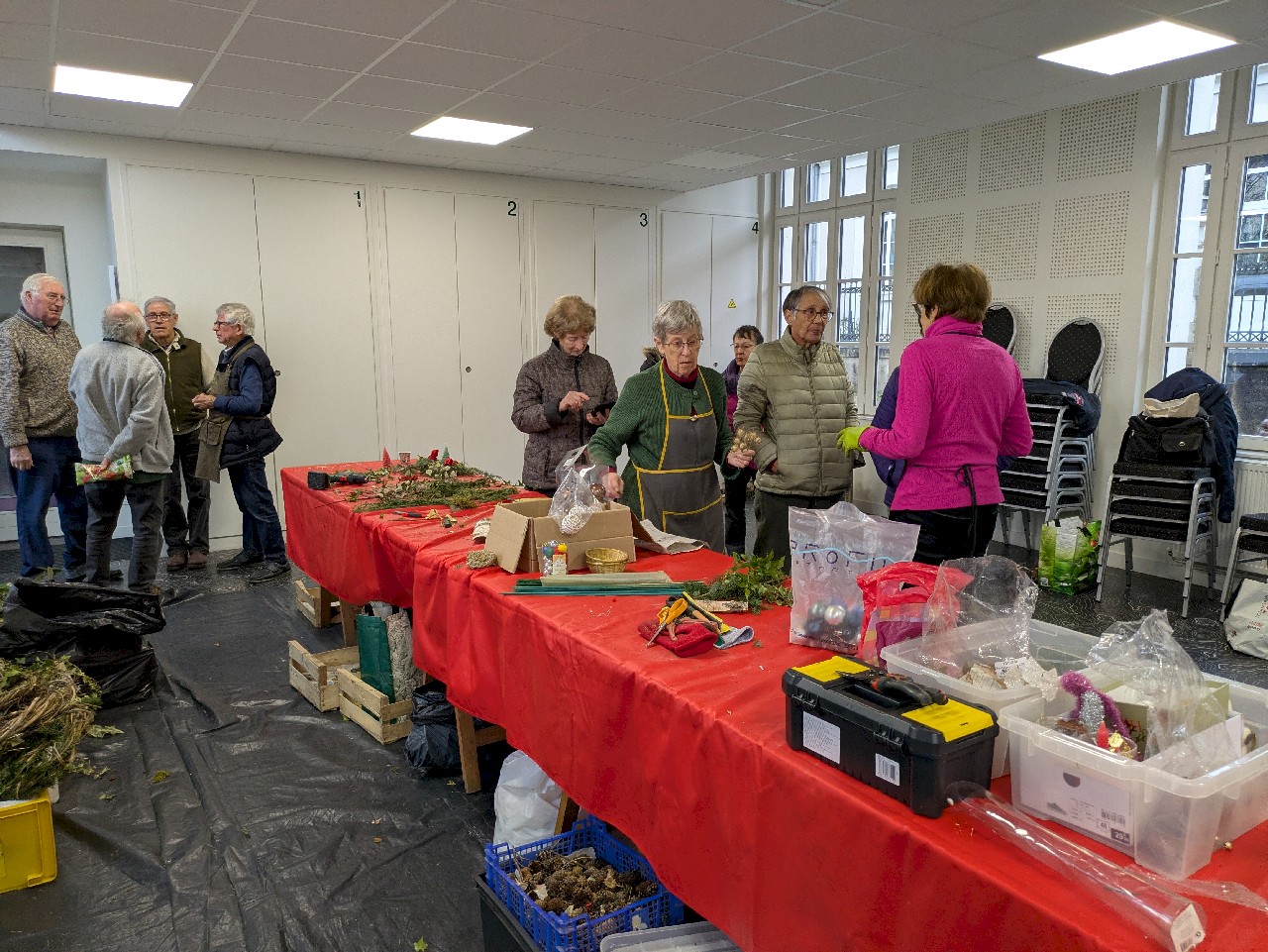 Esvres 6décembre : atelier confection couronnes téléthon 2026. .