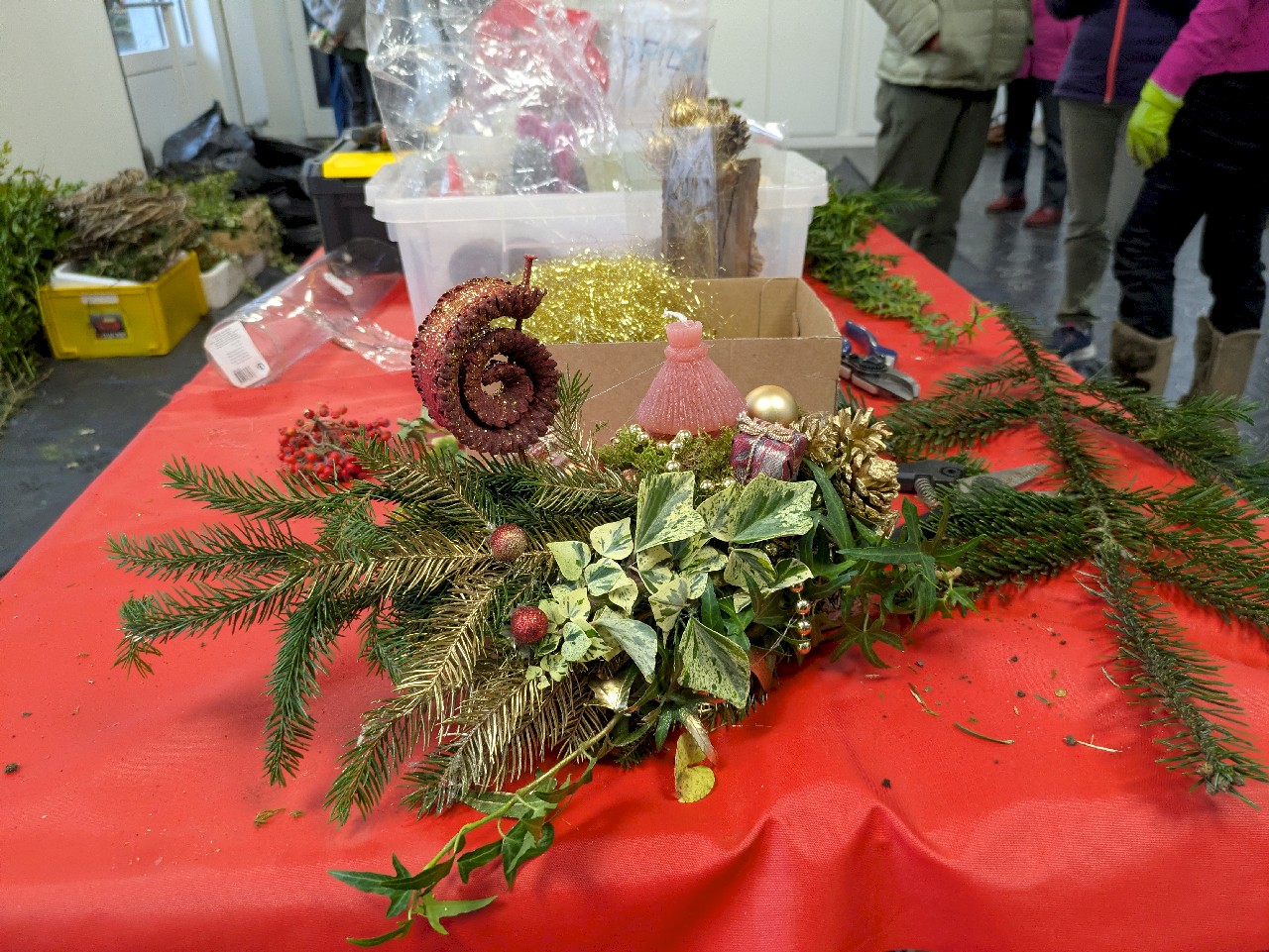 Esvres 6décembre : atelier confection couronnes téléthon 2026. .